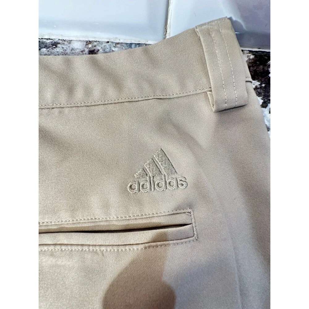 Adidas ClimaCool Golf Shorts Performance Khaki Tan 42 Mens Lightweight Preppy